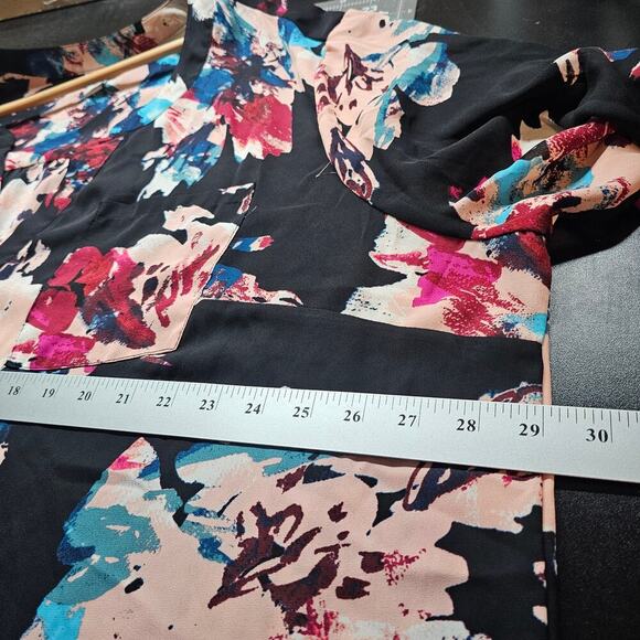 Ava & Viv Floral Blouse Women 3X Black Pink Floral Peasant Career Whimsygoth - Picture 7 of 9